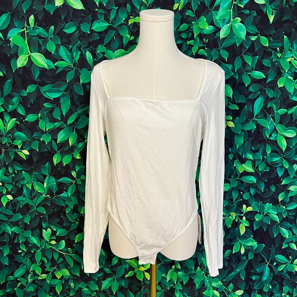 NWT Halara Ribbed Knit Square Neck Long Sleeve Button Skinny Work Bodysuit (XL)